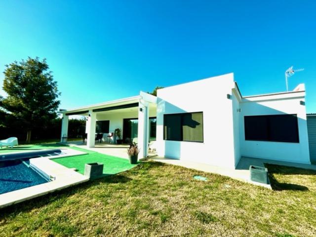 Ole Tu Andalucia Villa Sanlucar la Mayor Exterior photo